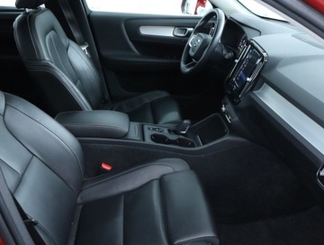 Volvo XC40 Crossover 2.0 T4 190KM 2019 Volvo XC40 T4, Salon Polska, Serwis ASO, 4X4, zdjęcie 8