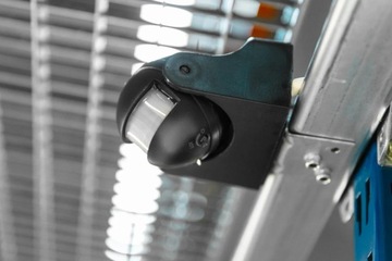 Czujnik CZUJKA ruchu ZMIERZCHU sensor PiR 1200W