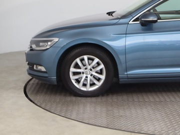 Volkswagen Passat B8 Variant 2.0 TDI BlueMotion SCR 150KM 2016 VW Passat 2.0 TDI, Salon Polska, Automat, VAT 23%, zdjęcie 14
