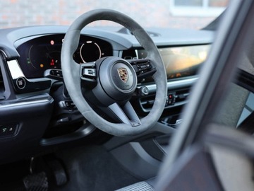 Porsche Cayenne III SUV Facelifting 3.0 353KM 2025 PORSCHE Cayenne Coupe Black Edition Suv 2.0 (353KM) 2025, zdjęcie 7