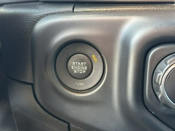 Jeep Wrangler IV Sport 4d Seria 5  2.0 GME Turbo  272KM 2019 Jeep Wrangler Sahara 2.0T 272KM 4x4 2019r. Hardtop, zdjęcie 23