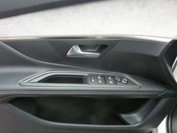 Peugeot 3008 II Crossover Facelifting  1.5 BlueHDi 130KM 2022 Peugeot 3008 GT*1.5 Hdi, zdjęcie 38