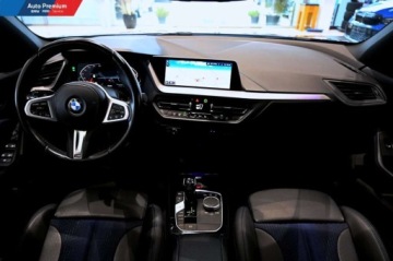 BMW Seria 1 F40 2021 BMW Seria 1 118iFV23LED Fog lightsWysoki polysk Shadow-Line 1.5 136KM, zdjęcie 11