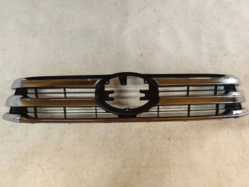 TOYOTA HILUX VIII - GRILL ATRAPA POLECAM