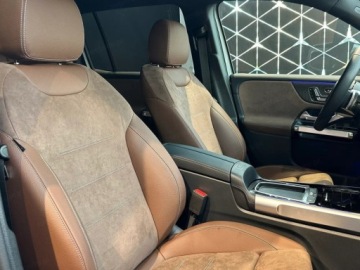 Mercedes GLB SUV 2.0 200d 150KM 2025 MERCEDES-BENZ GLB 200 d AMG Line Suv 2.0 (150KM) 2025, zdjęcie 4