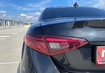 Alfa Romeo Giulia II Sedan Facelifting 2.0 Turbo 200KM 2022 Alfa Romeo Giulia 2.0TURBO *DesignSPORT*Pamięć *SalonPL*SerwisASO *FV23%, zdjęcie 12
