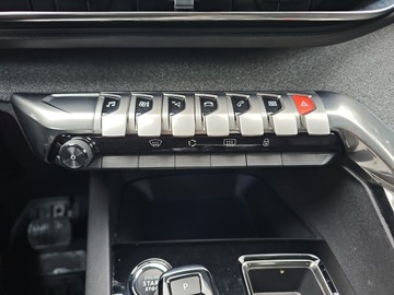 Peugeot 3008 II Crossover Facelifting  1.2 PureTech 130KM 2022 Peugeot 3008 Allure S&amp;S EAT8, Polski salon, zdjęcie 21