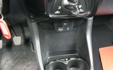 Peugeot 108 1.2 VTi 82KM 2015 Peugeot 108 1.2 Benzyna 82KM, zdjęcie 14