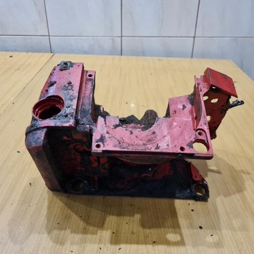 КОРПУС БАКА ДВИГАТЕЛЯ SOLO 639 KARTER