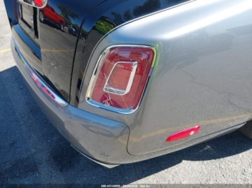 Rolls-Royce 2023 Rolls-Royce Phantom 2023 Rolls-Royce Phantom Extended Wheelbase Sedan 6.7, zdjęcie 8