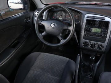 Toyota Avensis I Sedan 1.6 110KM 2001 Toyota Avensis 1.6 VVT-i, Salon Polska, Klima, zdjęcie 6