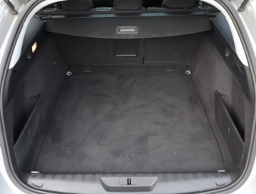 Peugeot 308 II SW 1.2 PureTech 130KM 2017 Peugeot 308 1.2 PureTech, Navi, Klima, zdjęcie 13