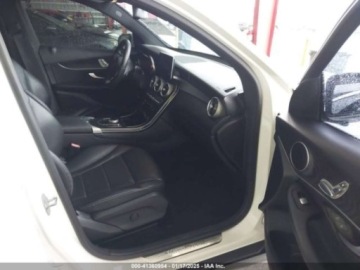 Mercedes GLC C253 2018 Mercedes-Benz GLC Glc 300 2.0 Benzyna 241KM, zdjęcie 10