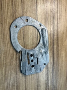 MAKITA DCS 460 OSŁONA POMPY OLEJU BLACHA POKRYWA MECHANIZMU HAMULCA KARTERU