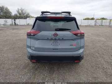 Nissan 2025 Nissan Rogue Rock Creek 2025 1.5l 1.5 Benzyna 201KM, zdjęcie 4