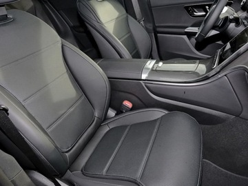 Mercedes GLC C254/X254 Coupe 2.0 200 204KM 2025 MERCEDES-BENZ GLC 200 4-Matic Avantgarde 2.0 (204KM) 2025, zdjęcie 4