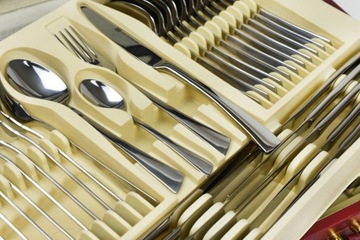 СТОЛОВЫЕ ПРИБОРЫ В ЧЕМОДАНЕ 72 шт. НАБОР ЧЕМОДАН НА 12 ЧЕЛОВЕК