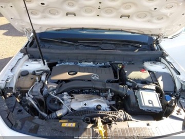 Mercedes GLB 2020 Mercedes-Benz GLB 2020 Mercedes-Benz GLB GLB 250 SUV 2.0 Benzyna 221KM, zdjęcie 10