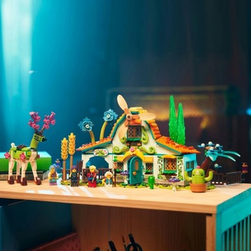 ФАНТАСТИЧЕСКИЕ СУЩЕСТВА LEGO DREAMZZZ В СТАБИЛЬНЫХ ДВИЖУЩИХСЯ ВЕНТИЛЯТОРАХ, ДВЕРИ И ОКНА