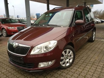Skoda Roomster Mikrovan Facelifting 1.2 TSI 105KM 2010 Skoda Roomster 1.2 benzyna CLIMATRONIC PIEKNY kolor bogata wersja 1.2, zdjęcie 2