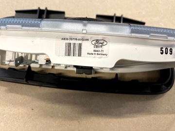 AB39-13776-AA LAMPA POLSTROVÁNÍ MALÉ KABINY - FORD RANGER IV V WILDTRACK 20R