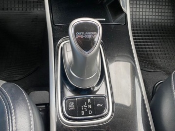 Mitsubishi Outlander III SUV PHEV Facelifting 2020 2.4 PHEV 224KM 2021 Mitsubishi Outlander HYBRYDA PHEV AUTOMAT NAWIGACJA LEDY KAMERA SKORY 4X4, zdjęcie 10