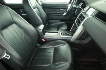 Land Rover Discovery Sport SUV 2.0 TD4 180KM 2017 Land Rover Discovery Sport TD4, Salon Polska, zdjęcie 6