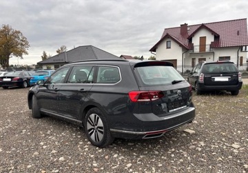 Volkswagen Passat B8 GTE Variant Facelifting 1.4 TSI Plug-In-Hybrid 218KM 2020 Volkswagen Passat 1.4 TSI Plug-In-Hybrid DSG GTE stan idealny 1.4 218KM, zdjęcie 3