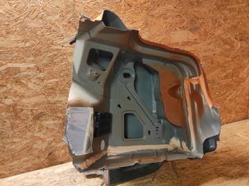 BLATNÍK ZADNÍ ČTVRTKA HNÍZDO SVĚTLA PRAVÝ CADILLAC CTS 02-07