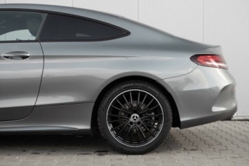 Mercedes Klasa C W205 Coupe Facelifting 1.5 200 184KM 2019 Mercedes-Benz Klasa C 200 4Matic AMG Line 59 000 KM Salon PL Autotrade, zdjęcie 13