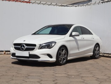 Mercedes CLA C117 Coupe Facelifting 2.0 220 184KM 2017 Mercedes CLA 220 4MATIC, Salon Polska, 4X4, zdjęcie 1