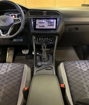 Volkswagen Tiguan II SUV Facelifting 2.0 TDI 200KM 2021 Volkswagen Tiguan Pelna oferta na R-CARS.pl 2.0 Diesel 200KM, zdjęcie 13