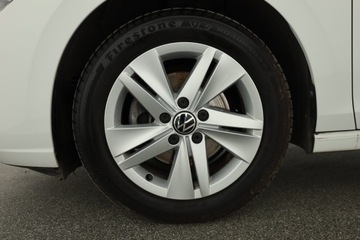 Volkswagen Golf VIII Hatchback 1.0 TSI 110KM 2022 VW Golf 1.0 TSI, Salon Polska, 1. Właściciel, zdjęcie 18