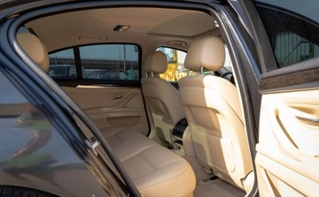 BMW Seria 5 F10-F11 Limuzyna Facelifting 535i 306KM 2014 BMW Seria 5 BMW SERIA 5 VI (F07F10F11) 535 xDrive 306KM 3.0 Benzyna 306KM, zdjęcie 19