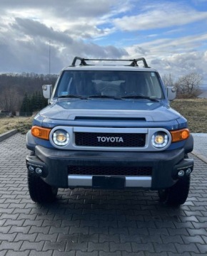 Toyota FJ Cruiser 4.0 239KM 2011 Toyota FJ Toyota FJ 4.0 4x4 4.0 Benzyna 239KM, zdjęcie 11