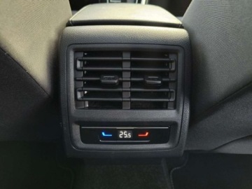 Volkswagen Golf VIII Alltrack 2.0 TDI 200KM 2022 Volkswagen Golf Alltr. 4Mot. ASO 2.0TSI 200KM bezwypadkowy pakiety panoram, zdjęcie 30