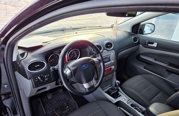 Ford Focus II Hatchback 5d 1.6 Duratec Ti-VCT 115KM 2010 Ford Focus 1,6 Ben Climatronic 116 km 1.6 Benzyna 116KM, zdjęcie 4