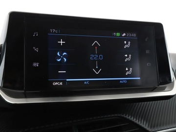 Peugeot 2008 II SUV 1.2 PureTech 130KM 2020 Peugeot 2008 Kamera, Aut.klima, Navi, Bluetooth, zdjęcie 24