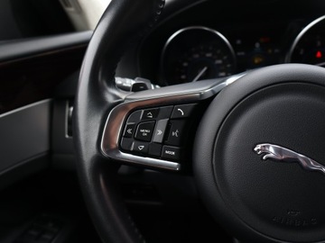 Jaguar XF II Sportbrake 2.0 i4D 240KM 2019 Jaguar XF 25d AWD, Salon Polska, 1. Właściciel, zdjęcie 15