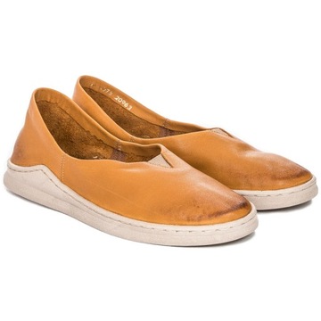 Maciejka Półbuty buty damskie skórzane wsuwane żółte 04078-07 r.41
