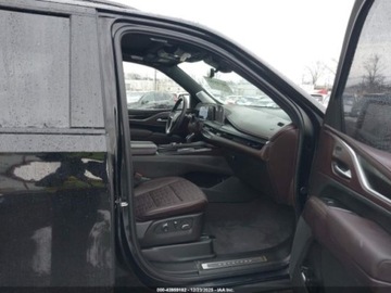 Cadillac Escalade III 2024 Cadillac Escalade 2024 Cadillac Escalade 4WD 4dr Sport Platinum 6.2 Benzyna, zdjęcie 10