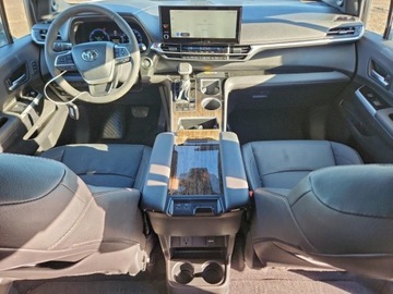 Toyota Sienna III 2025 Toyota Sienna Limited 2025 2.5l 2.5 Hybryda 245KM, zdjęcie 4