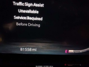 Jeep Wagoneer II 2022 Jeep Grand Wagoneer Series III 2022 6.4 Benzyna 471KM, zdjęcie 10