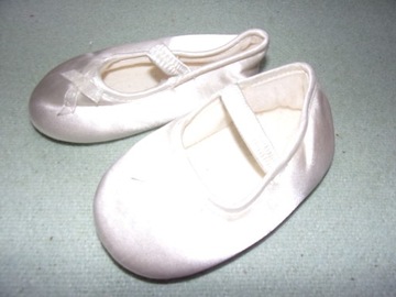 Buciki na chrzest 12-18m BHS jak nowe