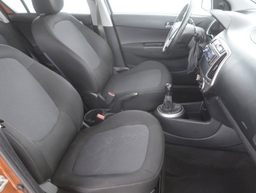 Hyundai i20 I Hatchback 5d Facelifting 1.2 DOHC 85KM 2013 Hyundai i20 1.2, Klima, zdjęcie 8