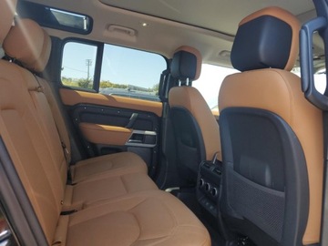 Land Rover Defender IV (L663) 2024 Land Rover Defender 110 S 2024 3.0l 3.0 Benzyna 395KM, zdjęcie 10