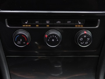 Volkswagen Golf VII Variant 2.0 TDI CR DPF BlueMotion Technology 150KM 2017 VW Golf 2.0 TDI, Serwis ASO, Klima, Tempomat, zdjęcie 12