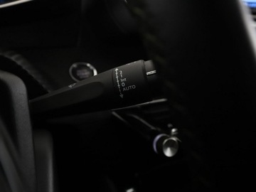 Peugeot 2008 II SUV 1.2 PureTech 130KM 2020 Peugeot 2008 full LED virtual cocopit półskóra, zdjęcie 31