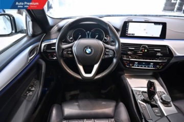 BMW Seria 5 G30-G31 Limuzyna 540i 340KM 2018 BMW Seria 5 540i xDriveFV23Hak HolowniczyAdaptacyjne Reflektory LED 3.0, zdjęcie 11