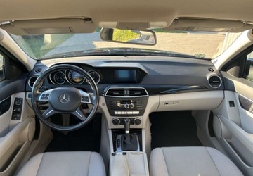 Mercedes Klasa C W204 Limuzyna 1.8 180 CGI BlueEFFICIENCY 156KM 2011 Mercedes-Benz Klasa C 1,8 benzyna 156KM, Automat, Idealny Stan, Bardzo Zad, zdjęcie 18